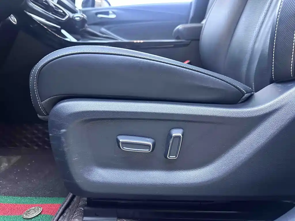 GAC Motor Trumpchi GS4 2023 — фото 15