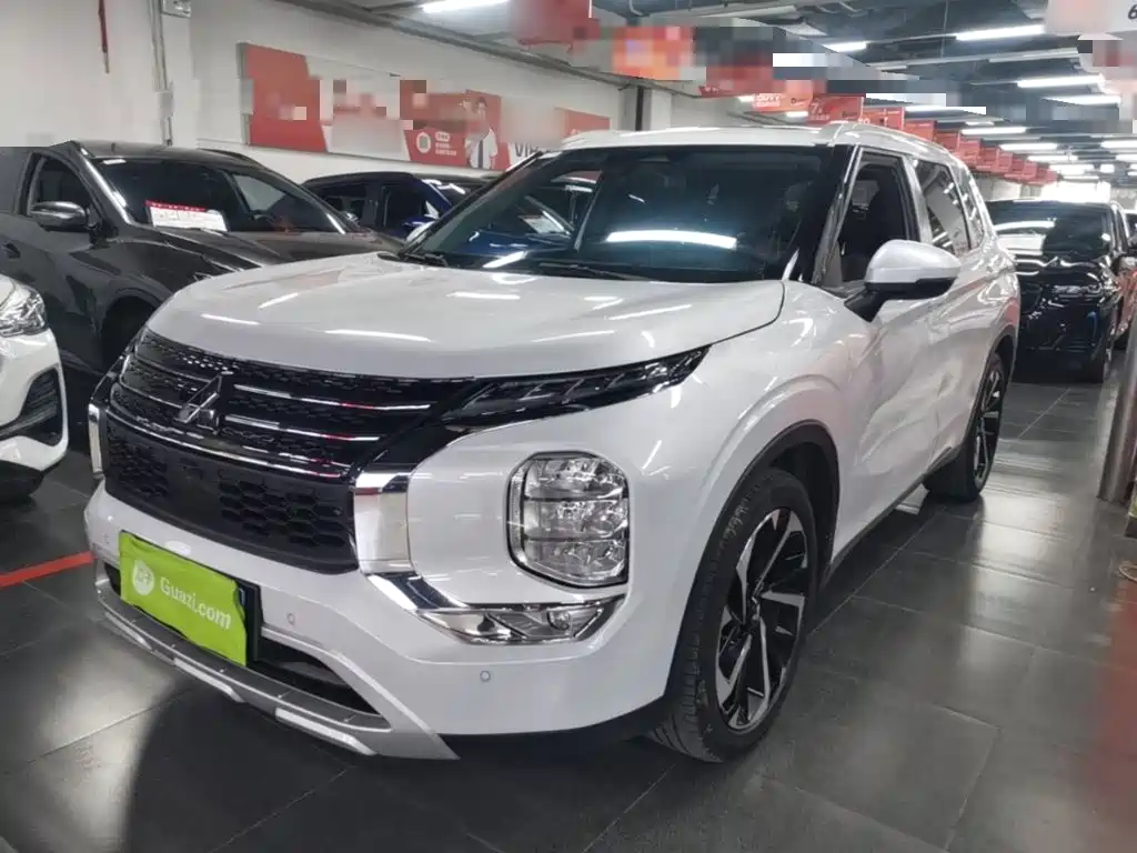 Mitsubishi Outlander 2022