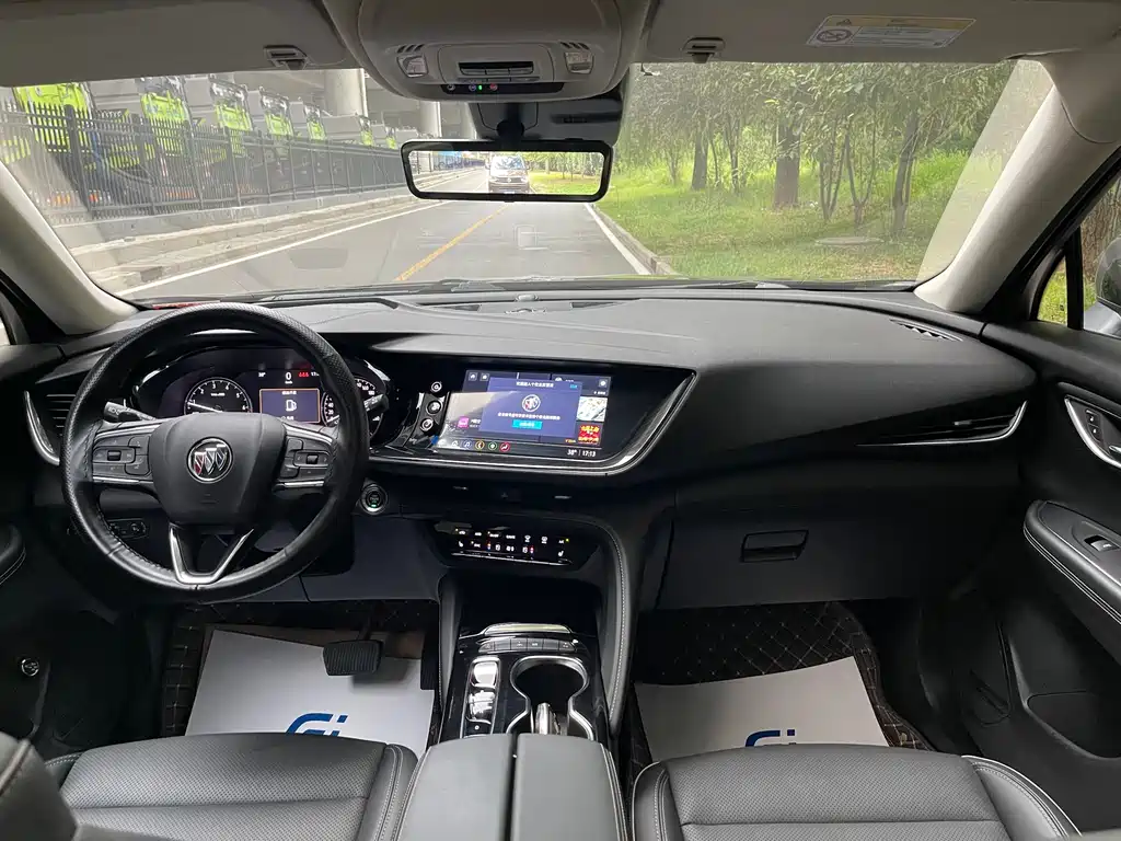 Buick Envision Plus 2023