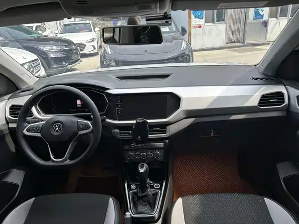 Volkswagen Tacqua 2021