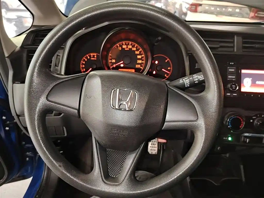 Honda Fit 2018 — фото 11