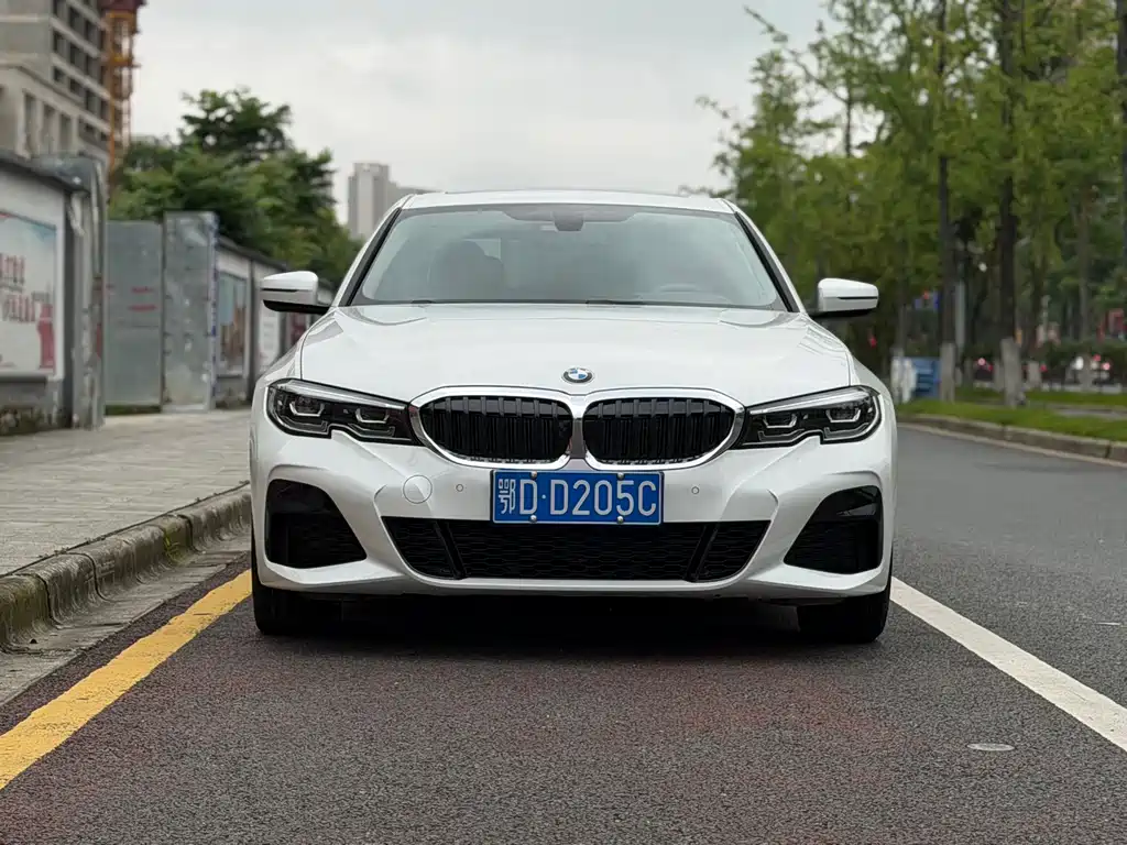 BMW 3 Series 2022