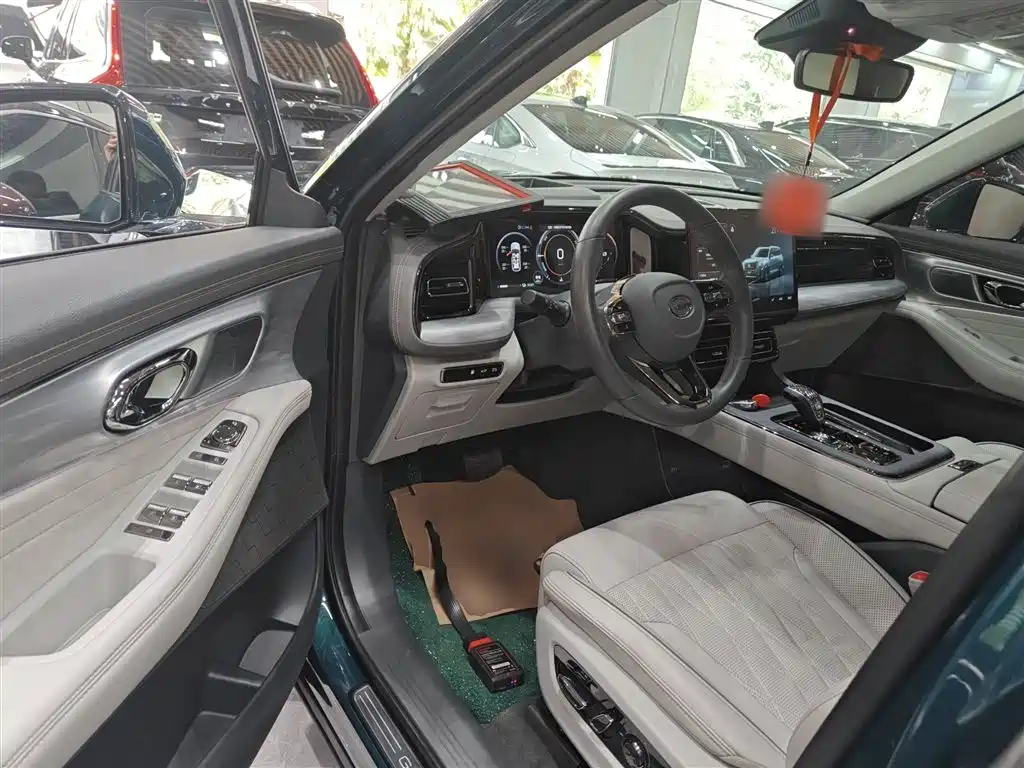 GAC Motor Trumpchi GS8 2022 — фото 16
