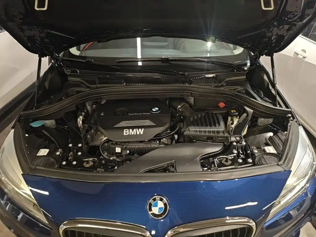 BMW 2 Series Active Tourer 2017 — фото 20