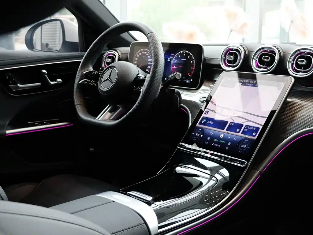 Mercedes-Benz C-Class 2023 — фото 11