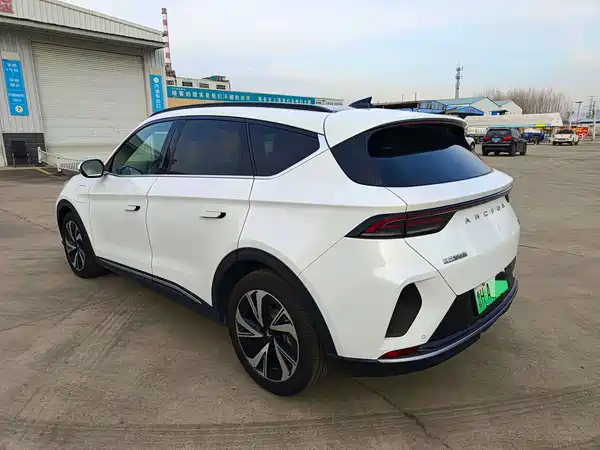 Arcfox Alpha T 2023