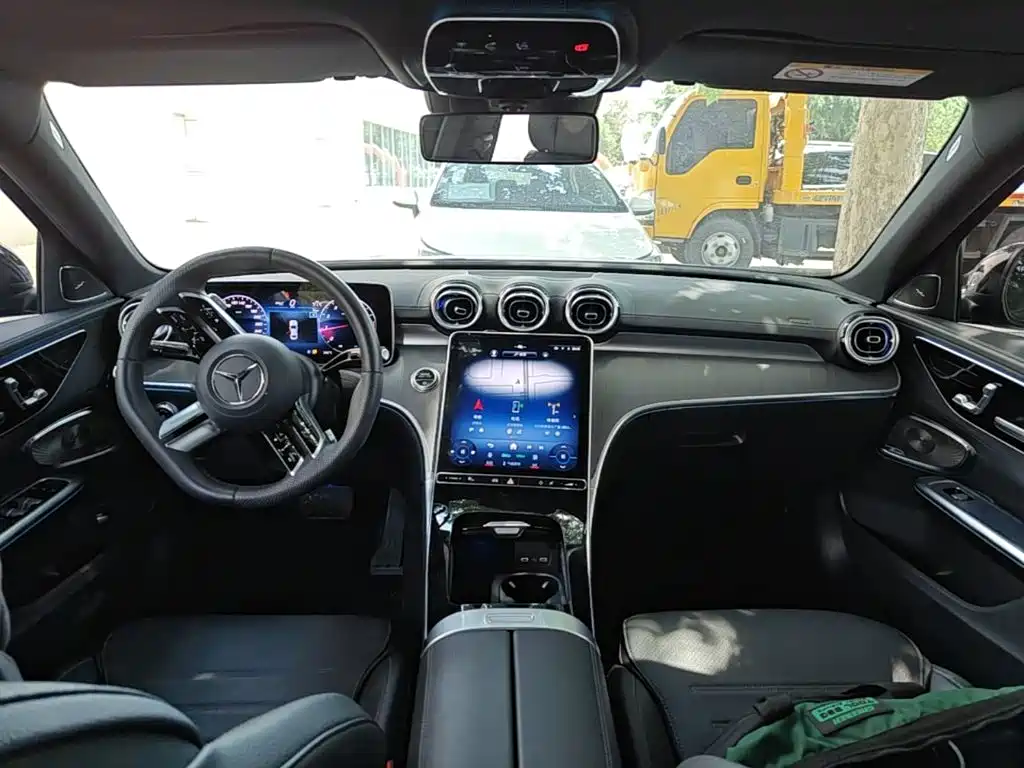 Mercedes-Benz C-Class 2022 — фото 10