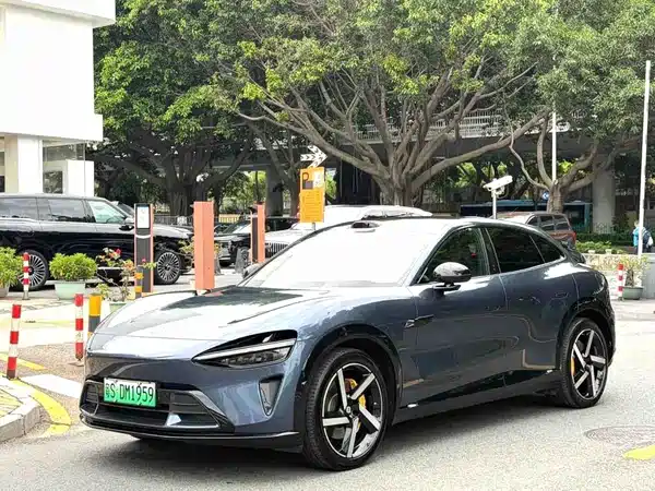 Xiaomi YU7 2025