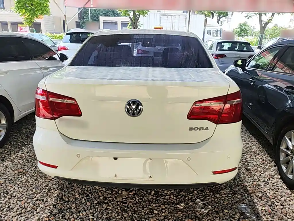 Volkswagen Bora 2015