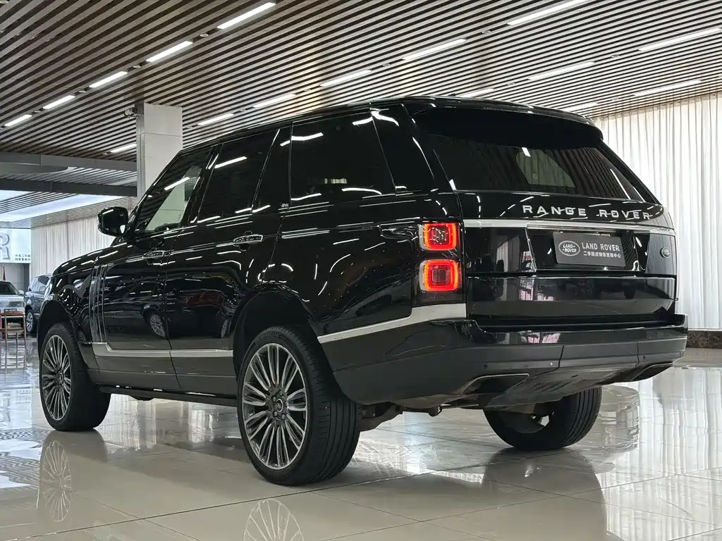 Land Rover Range Rover 2019 — фото 16