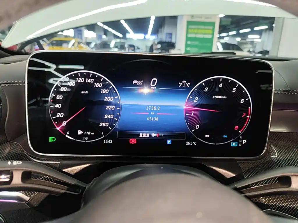Mercedes-Benz C-Class 2023 — фото 12