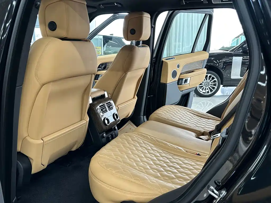 Land Rover Range Rover 2019 — фото 8