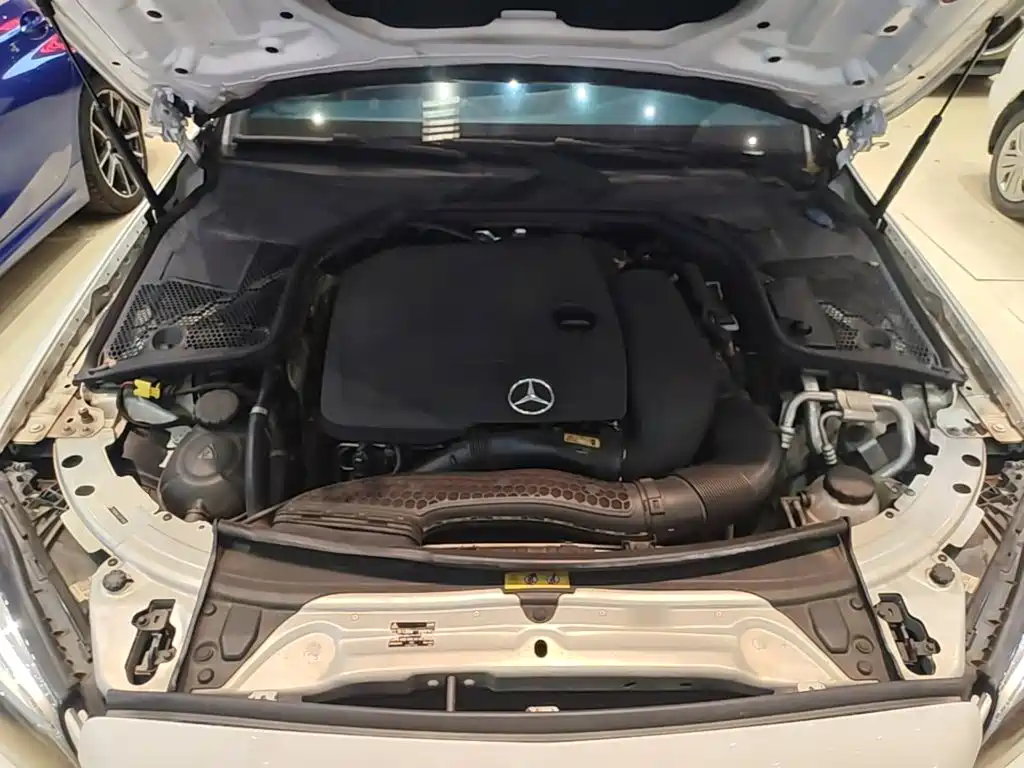 Mercedes-Benz C-Class 2019 — фото 20