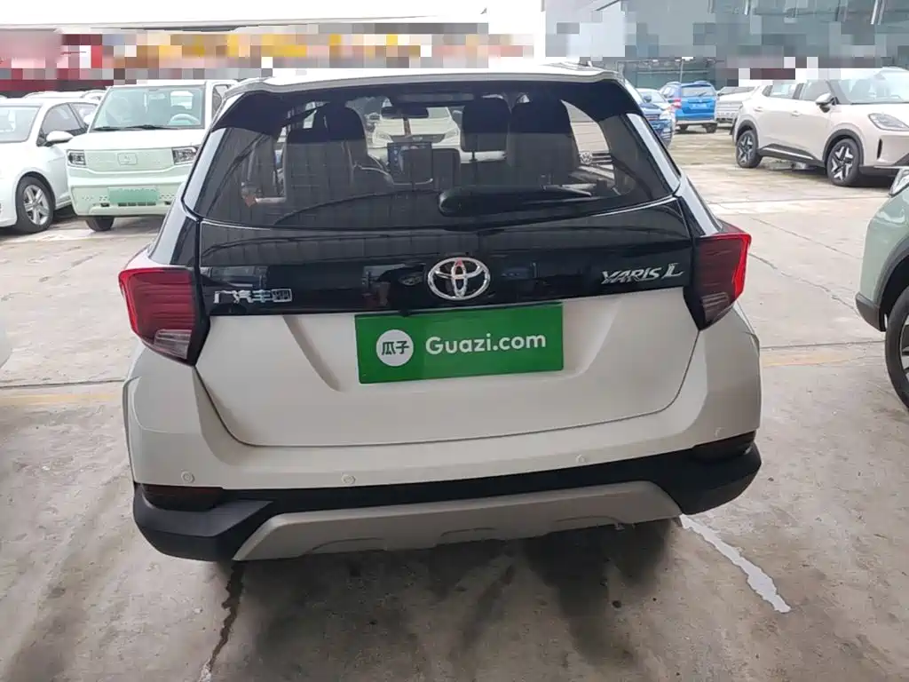 Toyota Yaris L 2020