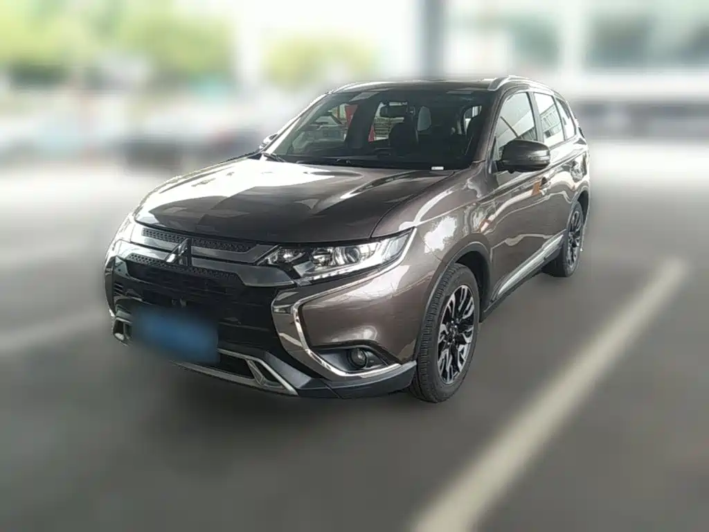 Mitsubishi Outlander 2020