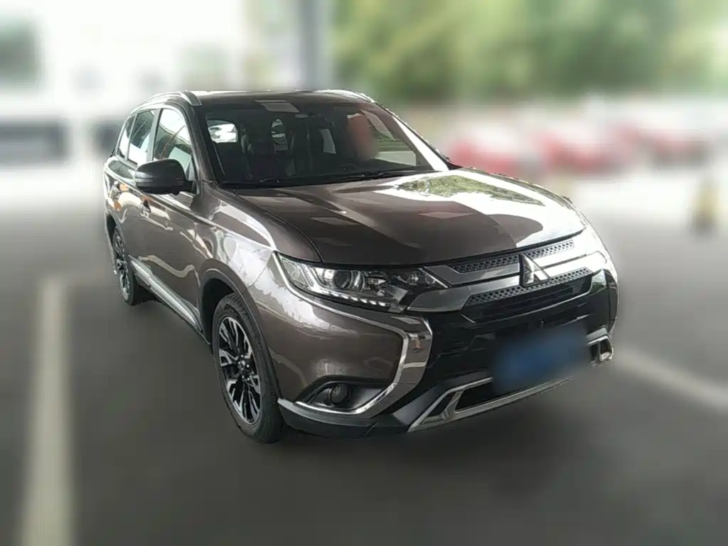 Mitsubishi Outlander 2020