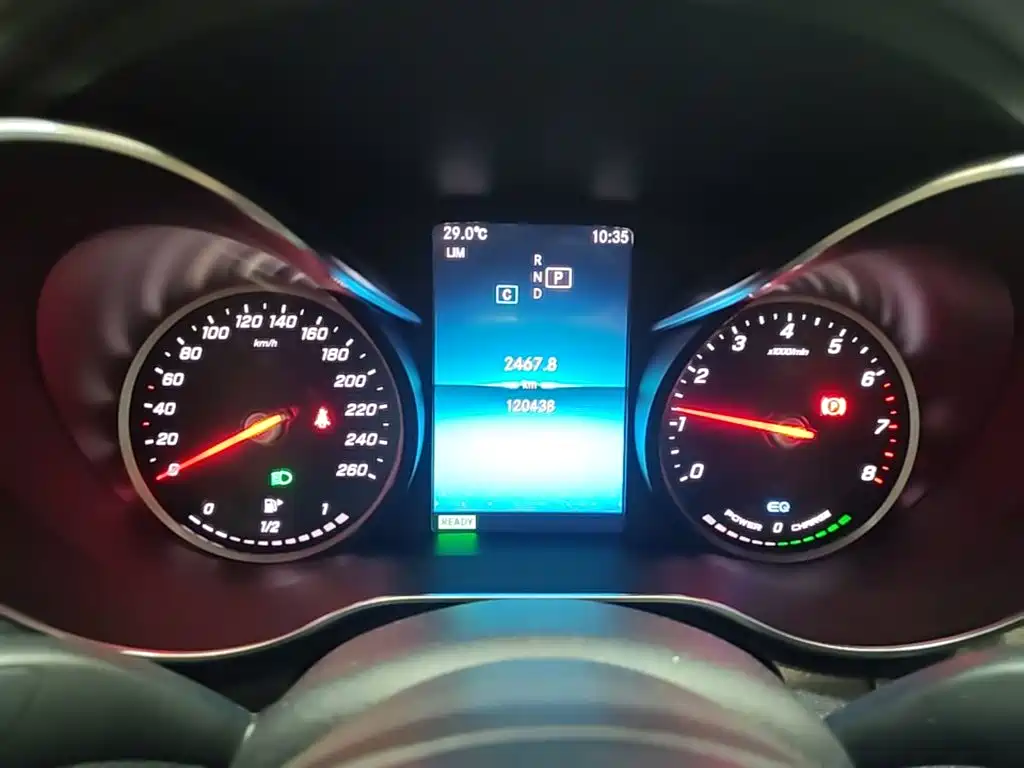 Mercedes-Benz C-Class 2019 — фото 12