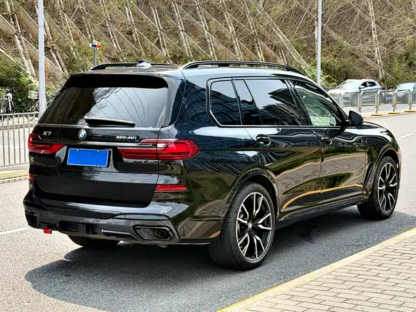 BMW X7 2022