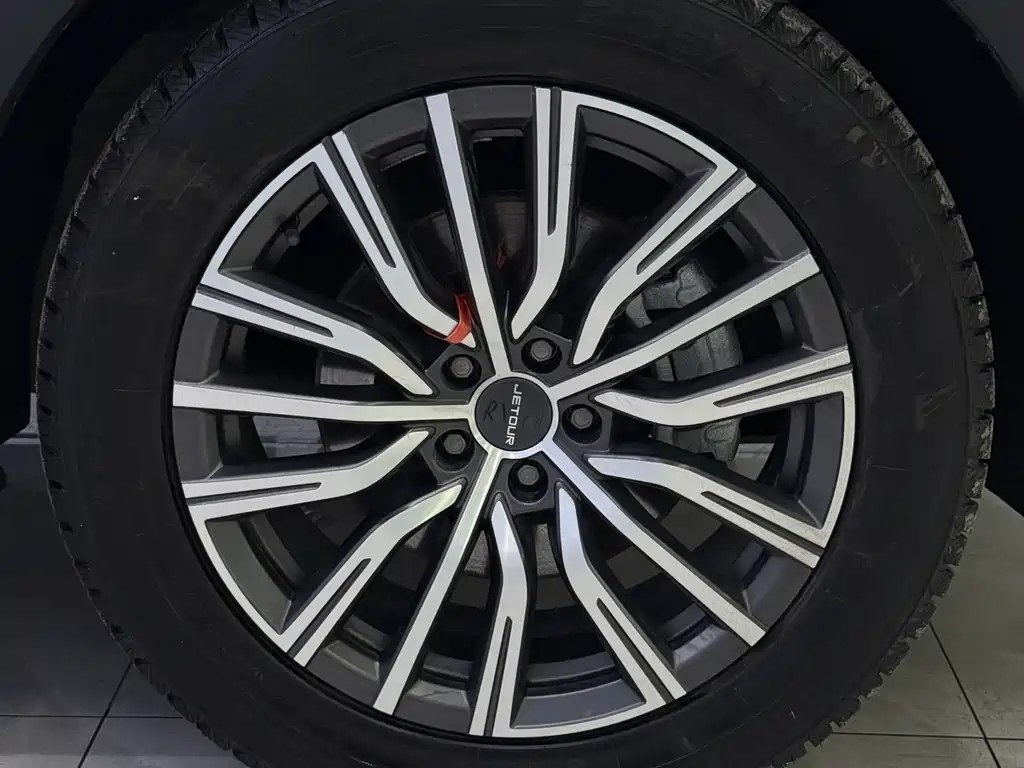 Jetour Jietu X70 PLUS 2023 — фото 21