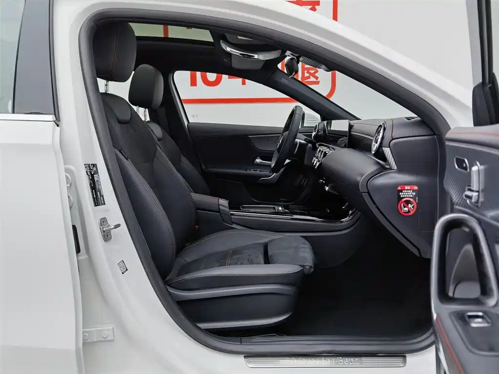 Mercedes-Benz A-Class 2025 — фото 23