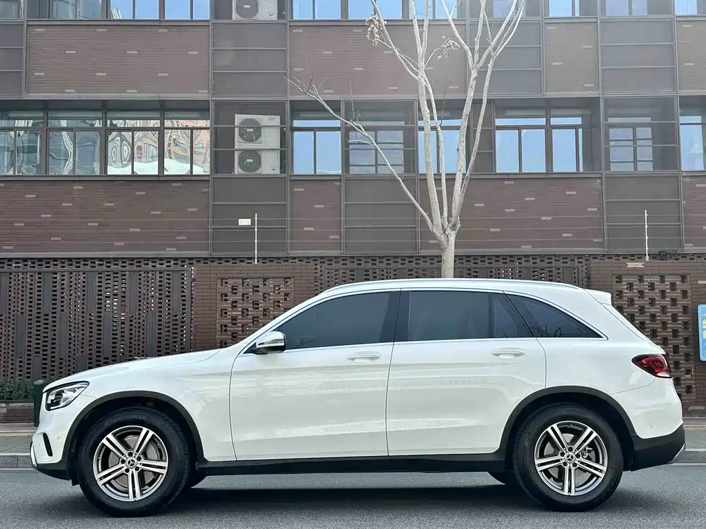 Mercedes-Benz GLC 2021 — фото 2