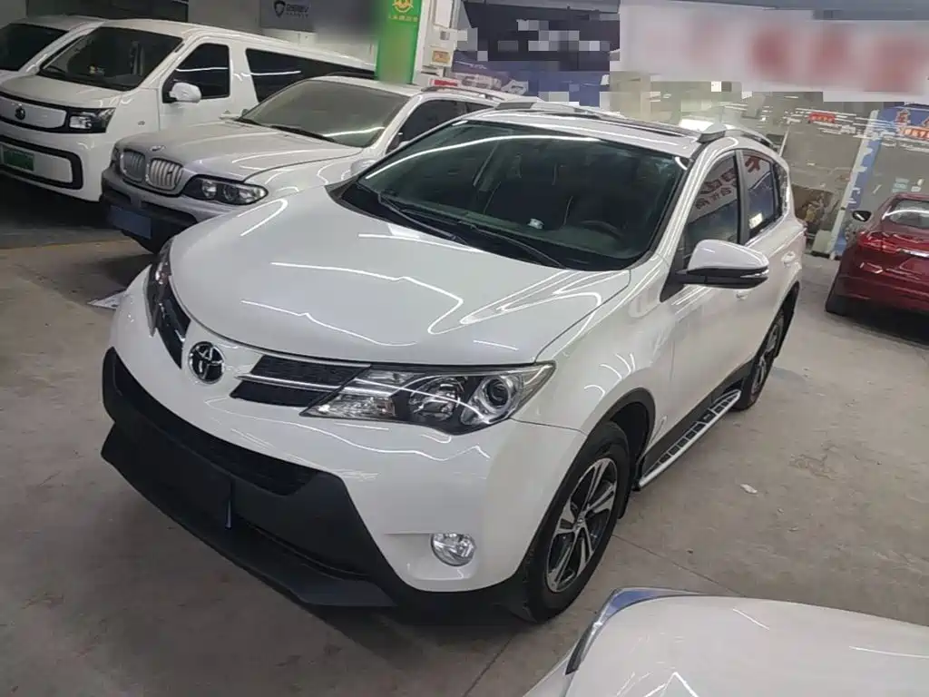 Toyota RAV4 2016 — фото 2