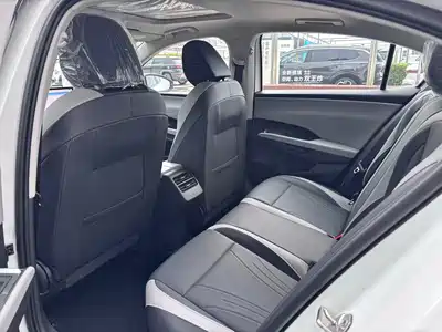 Volkswagen Sagitar 2026