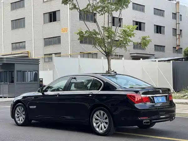 BMW 7 Series 2009