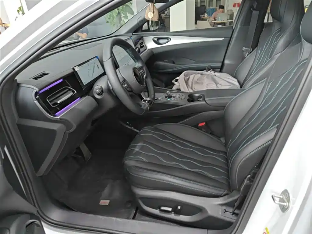 BYD Seal 06 2025 — фото 15