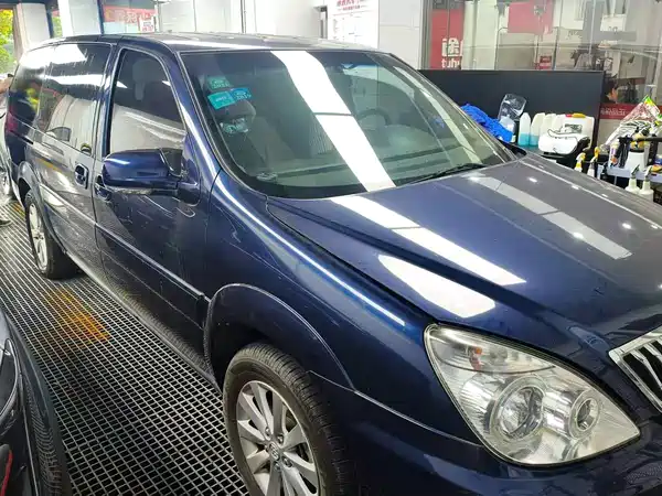 Buick GL8 2013