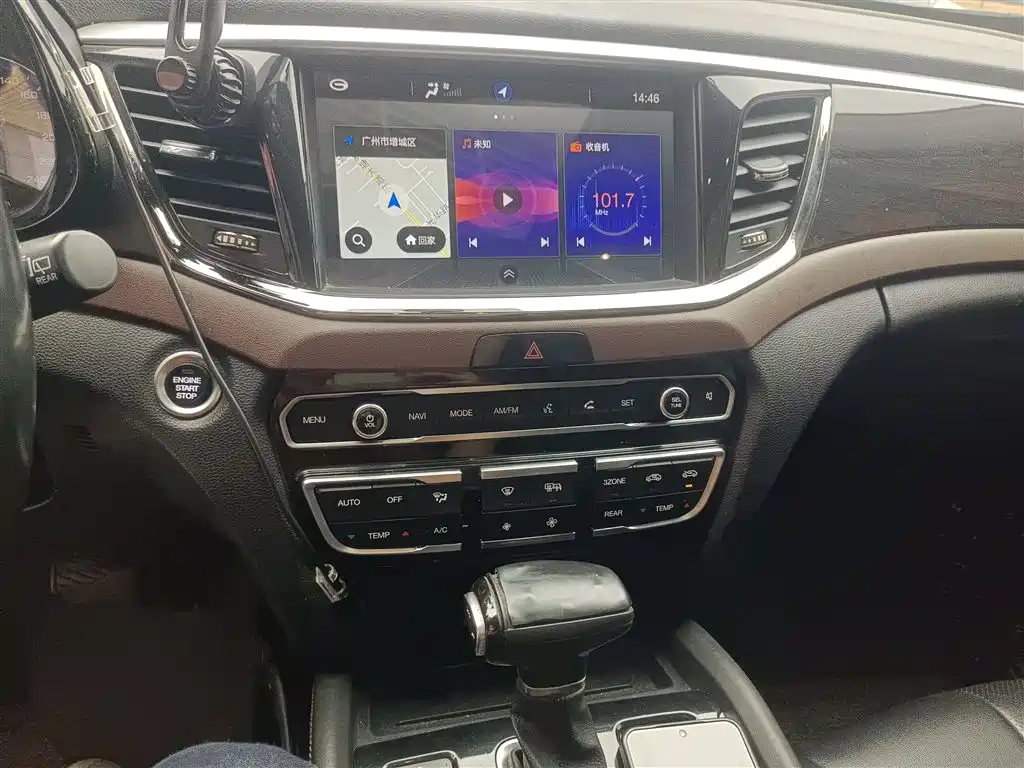 GAC Motor Trumpchi GS8 2018 — фото 13