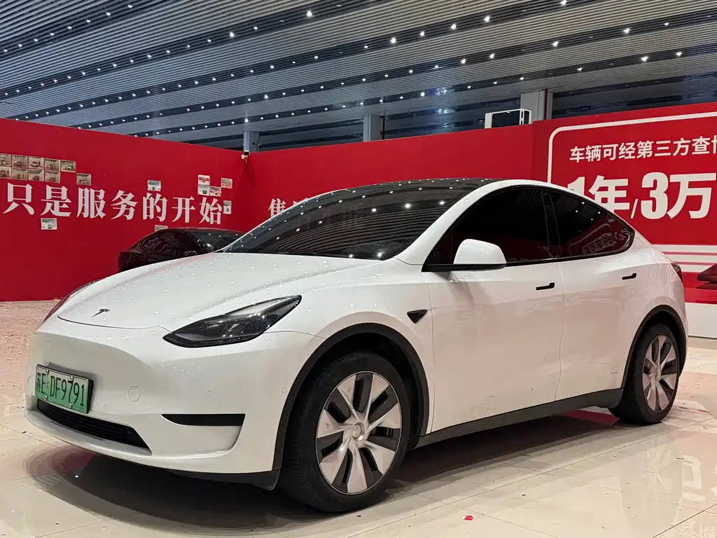 Tesla Model Y 2022 — фото 1