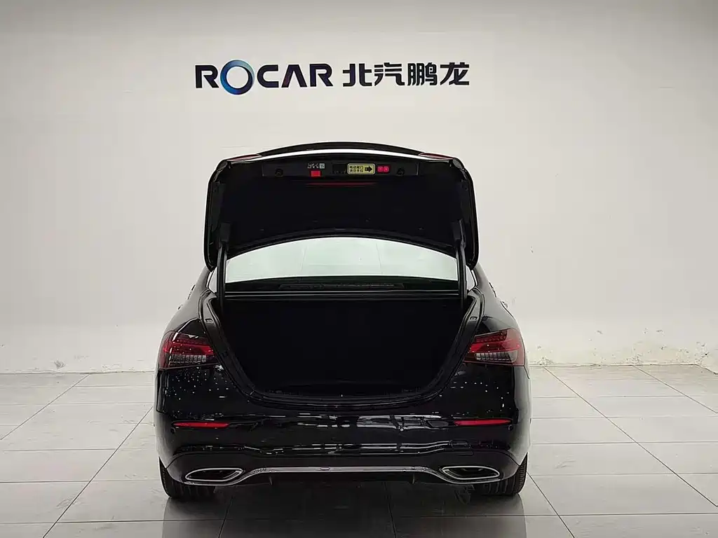 Mercedes-Benz E-Class 2023