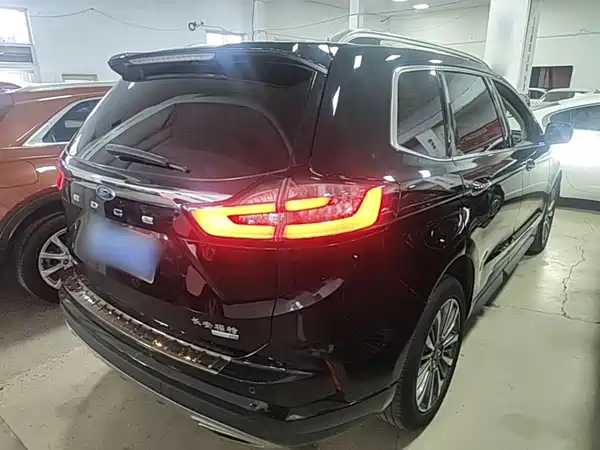 Ford Edge 2022