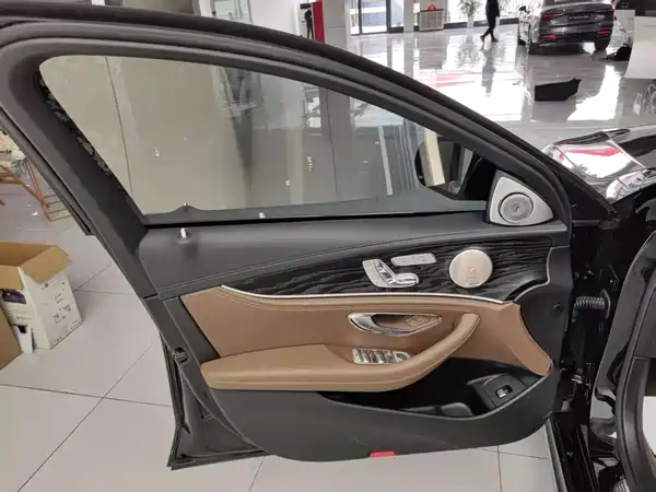 Mercedes-Benz E-Class 2023