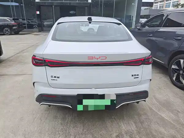BYD Seal 06 2025