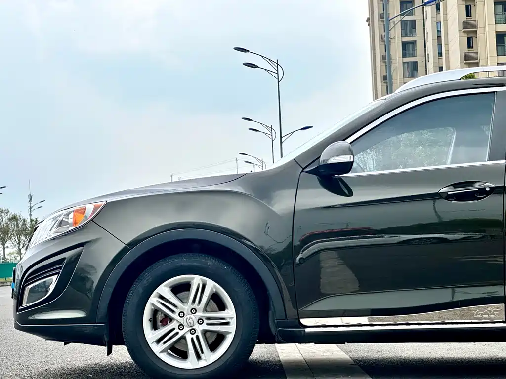 GAC Motor Trumpchi GS5 2014 — фото 14