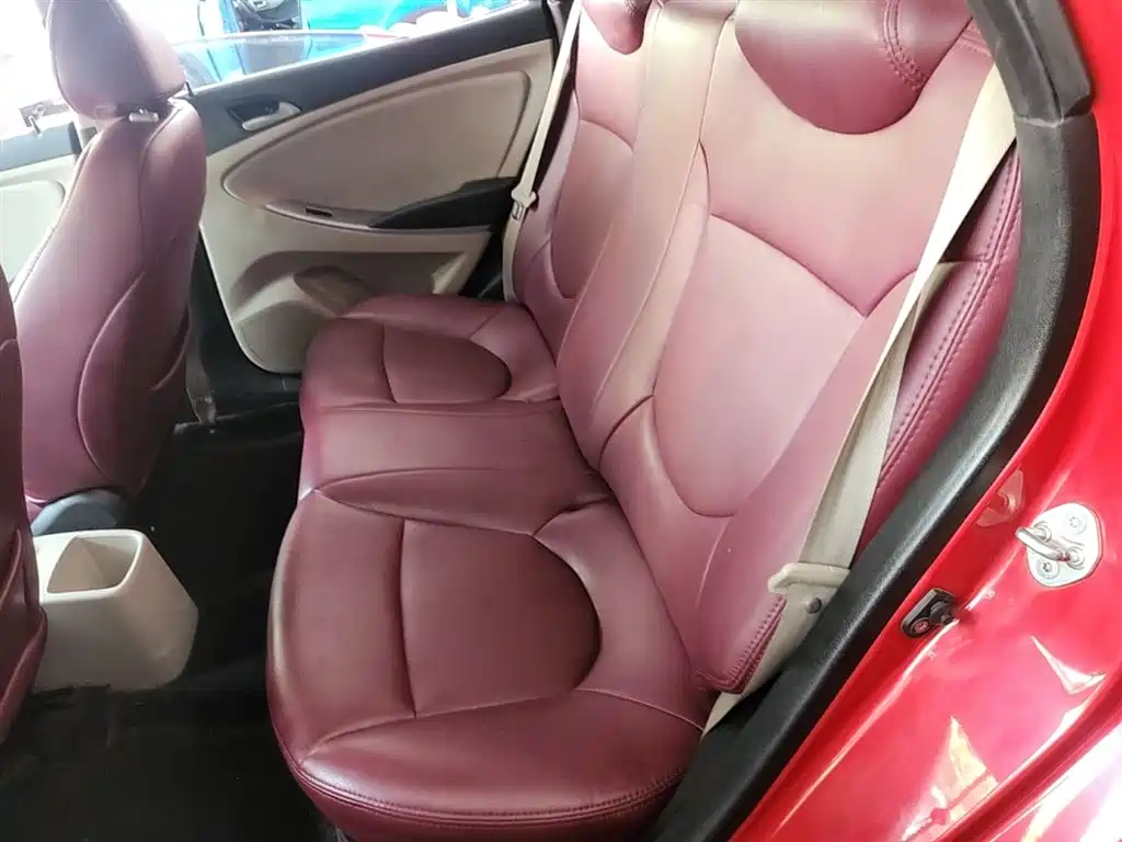 Hyundai Verna 2014 — фото 17