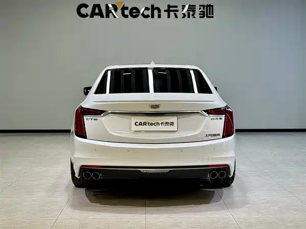 Cadillac CT6 2022