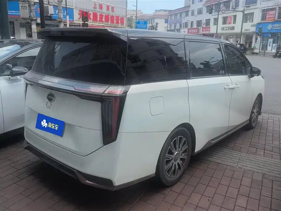 GAC Motor Trumpchi E9 2023 — фото 3