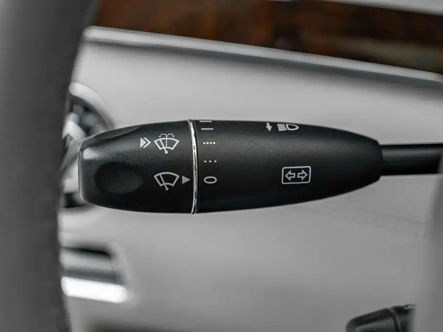 Mercedes-Benz S-Class AMG 2010 — фото 12