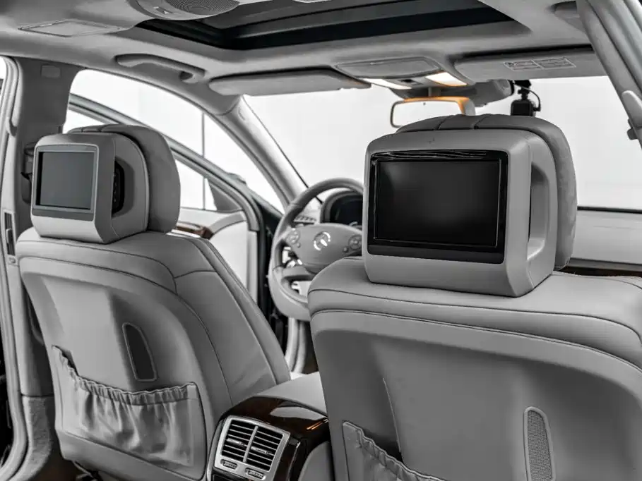 Mercedes-Benz S-Class AMG 2010 — фото 30