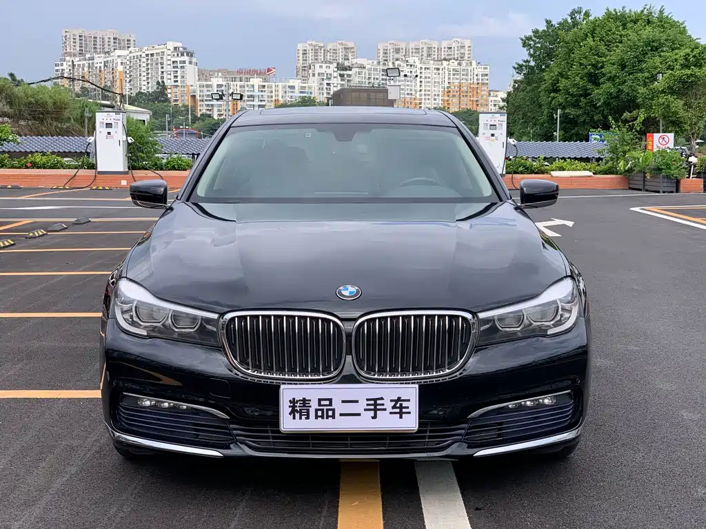 BMW 7 Series 2016 — фото 2