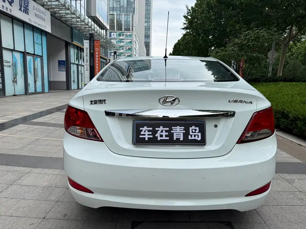 Hyundai Accent 2013 — фото 14