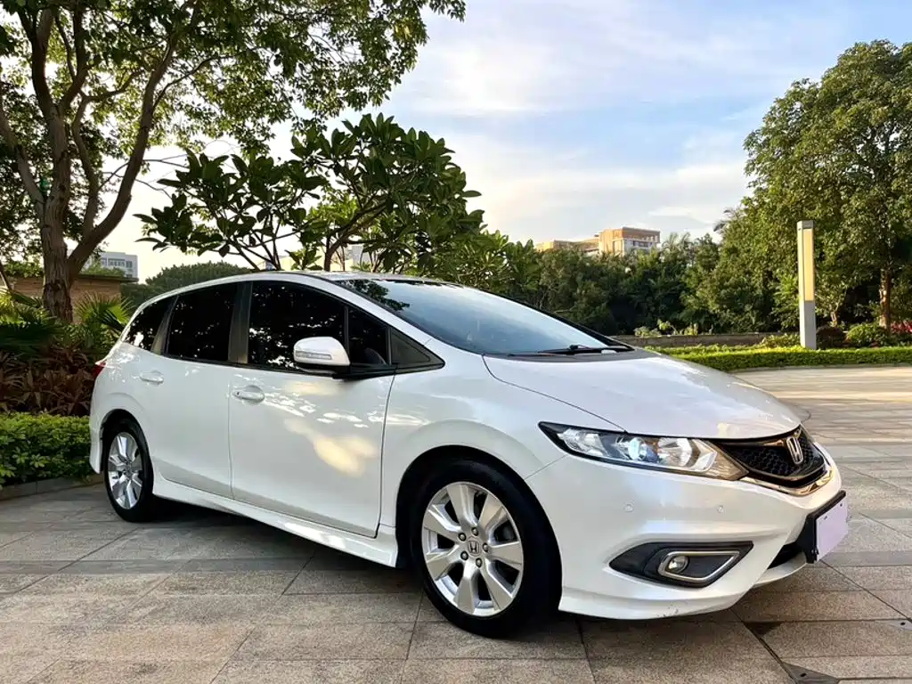 Honda Jade 2016