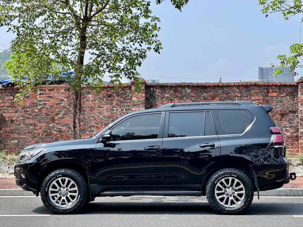 Toyota Prado 2018 — фото 7