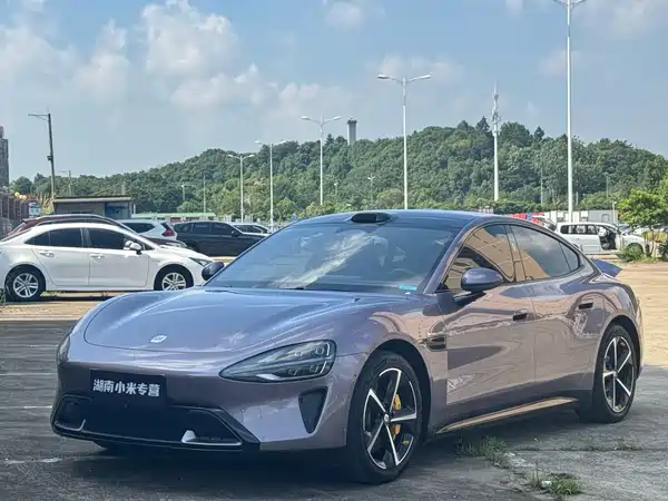 Xiaomi SU7 2025