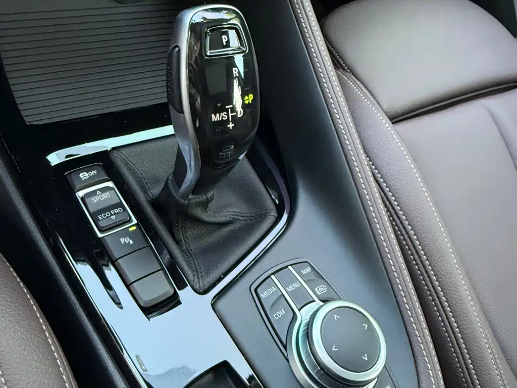 BMW X2 2021 — фото 11