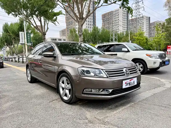 Volkswagen Magotan 2015