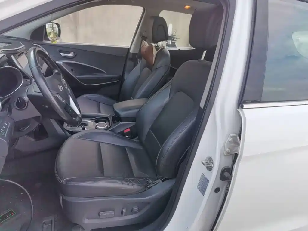Hyundai Santa Fe 2016 — фото 15